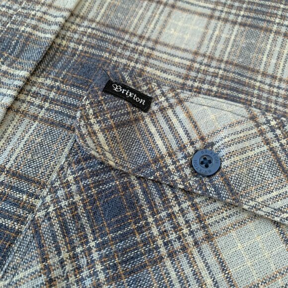 Brixton Bowery Plaid Flannel Long Sleeve Button Up Blue Grey Shirt Workwear - Picture 7 of 12